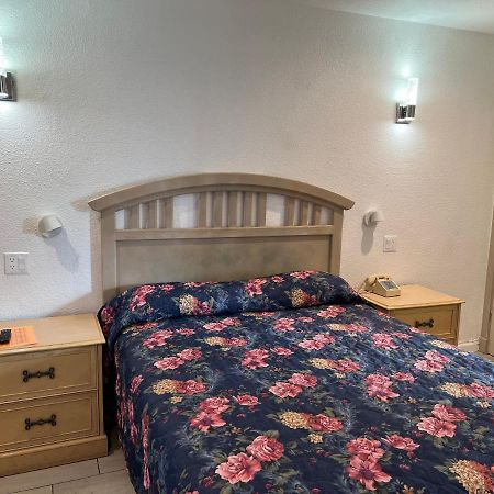 Sherwood Motel بالمديل المظهر الخارجي الصورة